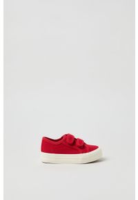 OVS buty dziecięce kolor czerwony. Nosek buta: okrągły. Zapięcie: rzepy. Kolor: czerwony