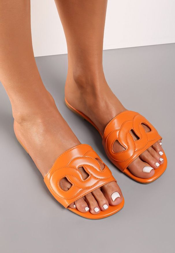 Renee - Pomarańczowe Klapki Pereope. Nosek buta: otwarty. Kolor: pomarańczowy. Materiał: skóra. Wzór: jednolity. Obcas: na płaskiej podeszwie. Styl: elegancki