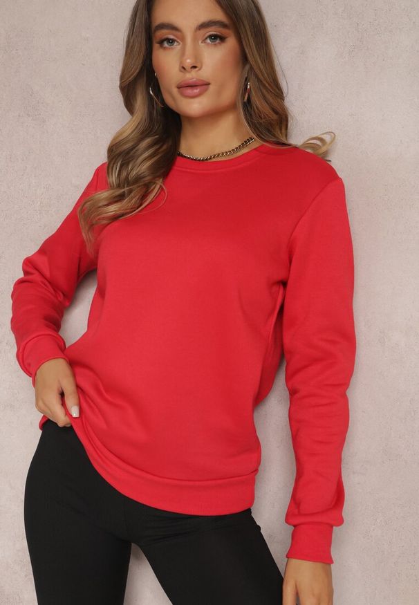 Renee - Czerwona Bluza Diyo. Kolor: czerwony. Materiał: materiał, jeans, polar. Długość rękawa: długi rękaw. Długość: długie. Wzór: prążki, jednolity. Sezon: jesień, zima. Styl: klasyczny