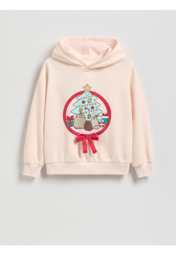 Reserved - Świąteczna bluza Pusheen - kremowy. Kolor: kremowy. Materiał: bawełna. Styl: wizytowy