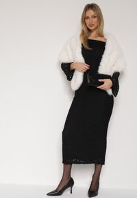 Born2be - Białe Ponczo Etola z Futerka w Stylu Szala Cahreva. Okazja: na wesele, na ślub cywilny, na imprezę. Kolor: biały. Materiał: futro. Styl: klasyczny, elegancki #3