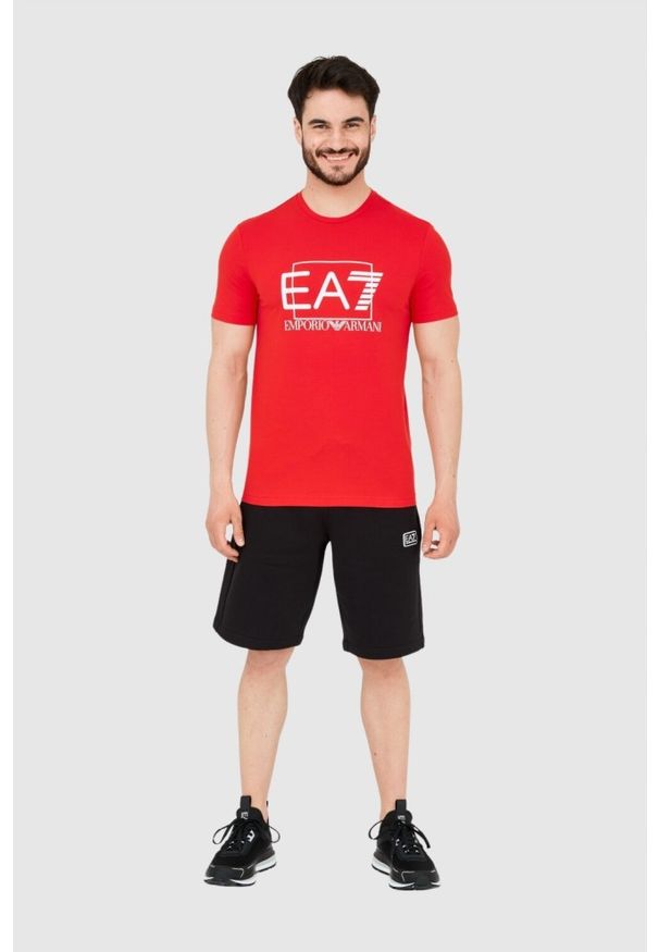 EA7 Emporio Armani - EA7 Czerwony męski t-shirt z dużym białym logo, Rozmiar L. Kolor: czerwony