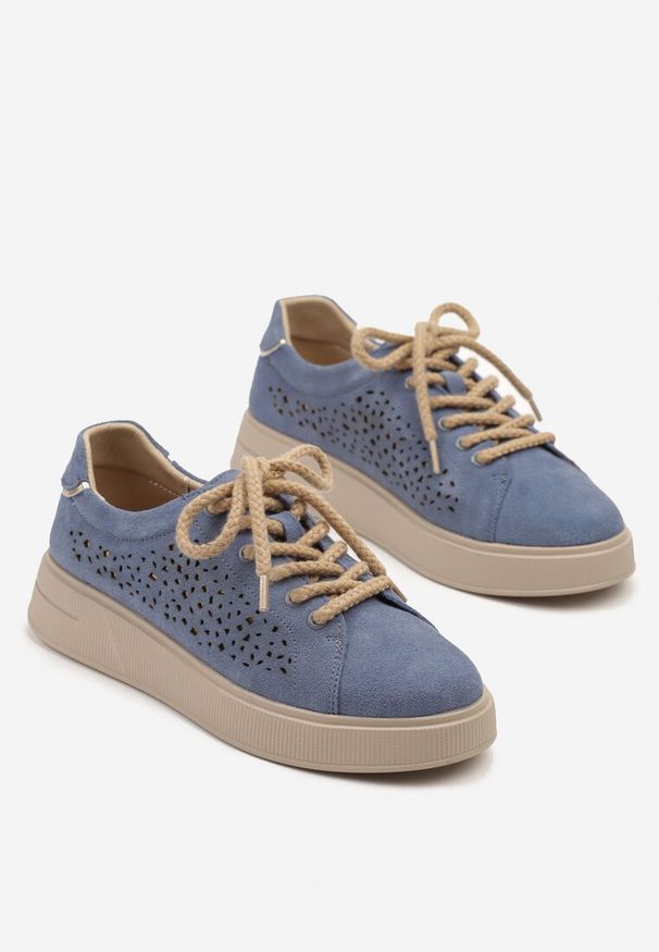 Born2be - Niebieskie Skórzane Sneakersy Typu Tenisówki z Ażurową Cholewką Virival. Okazja: na co dzień. Kolor: niebieski. Materiał: skóra. Szerokość cholewki: normalna. Wzór: ażurowy. Sezon: wiosna