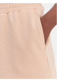 Guess Szorty sportowe V6GD08 K3004 Pomarańczowy Relaxed Fit. Kolor: pomarańczowy. Materiał: syntetyk #3