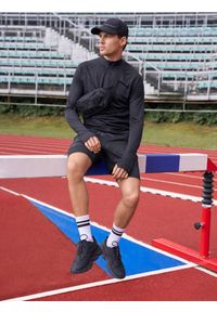 Sinsay - Dwuwarstwowe spodenki sportowe SNSY PERFORMANCE - czarny. Kolor: czarny. Styl: sportowy #1
