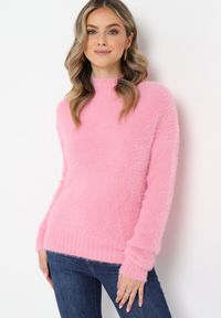 Born2be - Różowy Sweter z Półgolfem i Dłuższym Włosiem Evassem. Kolor: różowy. Materiał: dzianina. Długość rękawa: długi rękaw. Długość: długie #4