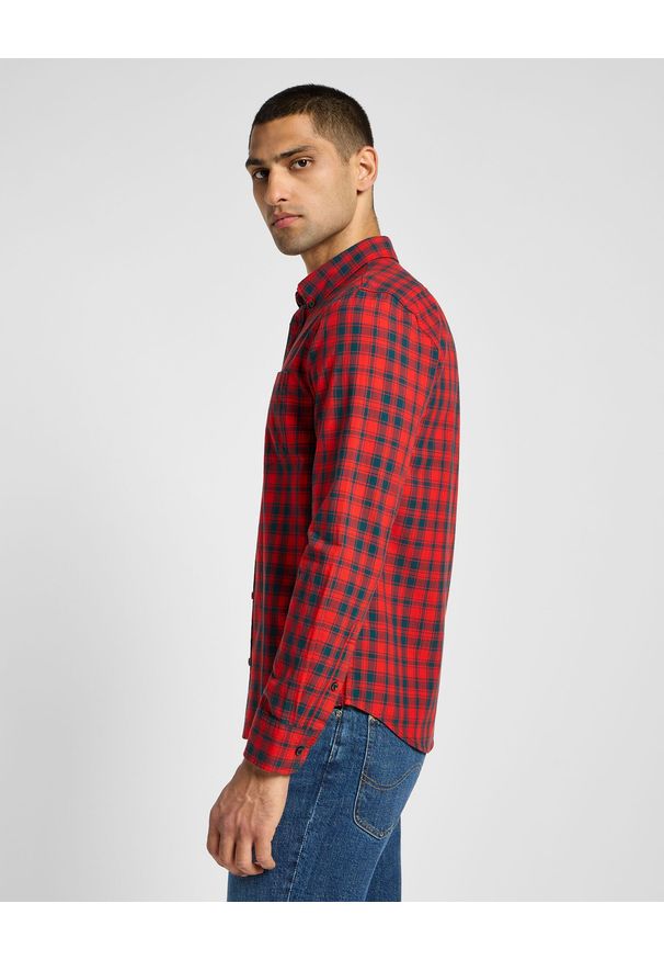 Lee - MESKA KOSZULA LEE BUTTON DOWN RED 112355643. Typ kołnierza: button down