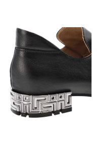 Czarne Półbuty Armodo Skórzane Oxfordy Damskie. Kolor: czarny. Materiał: skóra. Wzór: geometria. Obcas: na obcasie. Styl: klasyczny. Wysokość obcasa: niski #5