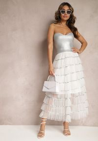 Renee - Biała Rozkloszowana Spódnica Maxi z Falbankami i Cekinami Noobi. Kolor: biały. Materiał: materiał. Wzór: aplikacja. Styl: elegancki