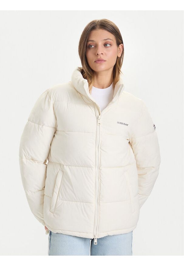 Guess Jeans Kurtka zimowa W4BL21 WGII2 Beżowy Regular Fit. Kolor: beżowy. Materiał: syntetyk. Sezon: zima