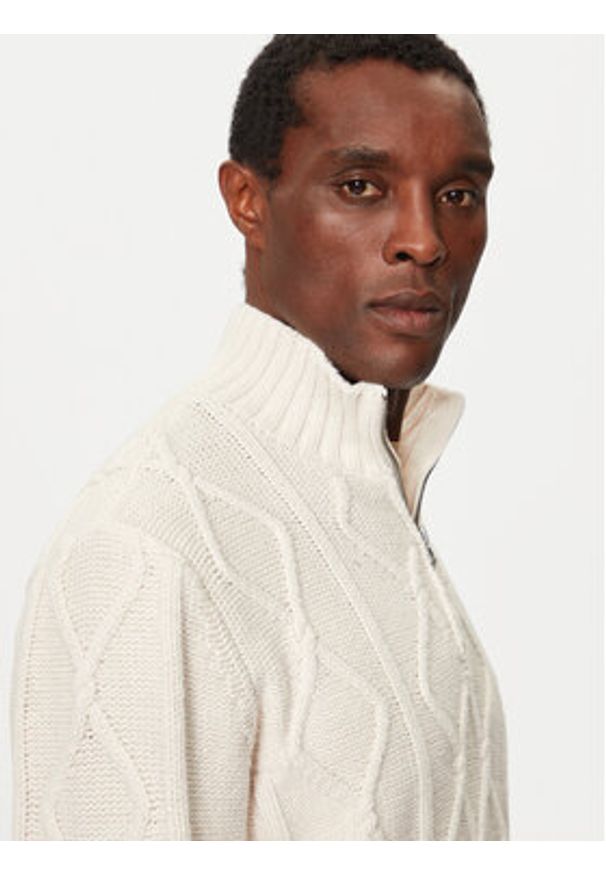 Guess Sweter M4BR49 Z3IN0 Beżowy Regular Fit. Kolor: beżowy. Materiał: syntetyk