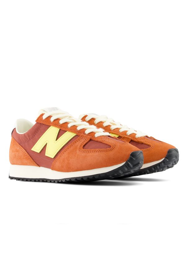Buty unisex New Balance U4712FA – pomarańczowe. Kolor: pomarańczowy. Materiał: syntetyk, materiał, zamsz. Szerokość cholewki: normalna. Wzór: jodełka. Sezon: lato
