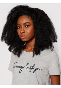 TOMMY HILFIGER - Tommy Hilfiger T-Shirt Heritage Graphic WW0WW24967 Szary Regular Fit. Kolor: szary. Materiał: bawełna #4