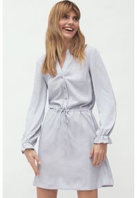 Nife - Szara wiskozowa koszulowa sukienka wiązana w talii. Okazja: do pracy. Kolor: szary. Materiał: wiskoza. Typ sukienki: koszulowe