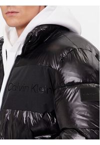 Calvin Klein Kurtka przejściowa Glossy K10K112739 Czarny Regular Fit. Kolor: czarny. Materiał: syntetyk #5
