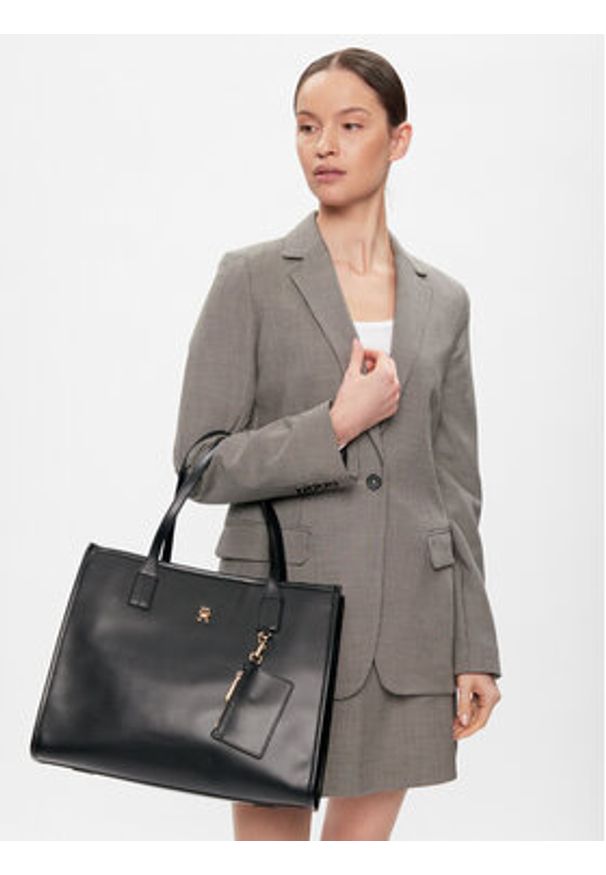 TOMMY HILFIGER - Tommy Hilfiger Torebka Th City Tote AW0AW15690 Czarny. Kolor: czarny. Materiał: skórzane