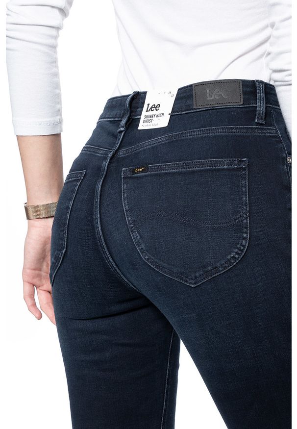 Lee - SPODNIE DAMSKIE LEE SKINNY HIGH WAIST SCARLETT HIGH WORN EBONY L626PHQS 112114304. Stan: podwyższony