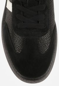Renee - Czarne Sneakersy ze Skóry Naturalnej na Platformie z Perforacją i Paskami Urevla. Okazja: na co dzień. Zapięcie: pasek. Kolor: czarny. Materiał: skóra. Obcas: na platformie #2
