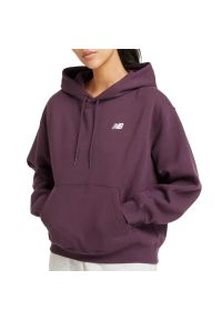 Bluza New Balance WT41510PLN - fioletowa. Okazja: na co dzień. Kolor: fioletowy. Materiał: prążkowany, dresówka, bawełna, materiał, poliester. Styl: klasyczny, casual