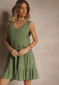 Renee - Zielona Rozkloszowana Sukienka z Bawełny Zdobiona Guzikami Iffanise. Okazja: na co dzień, na spacer. Kolor: zielony. Materiał: bawełna. Wzór: aplikacja. Styl: casual, elegancki