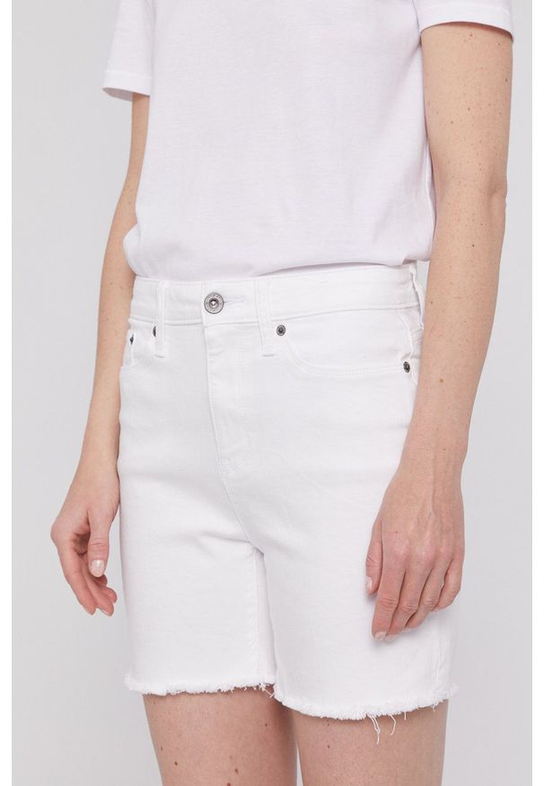 DKNY - Dkny Szorty jeansowe E11W2706 damskie kolor biały gładkie high waist. Stan: podwyższony. Kolor: biały. Materiał: jeans. Wzór: gładki