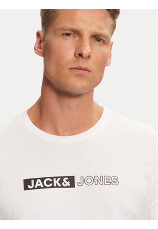 Jack & Jones T-Shirt Corp 12233999 Biały Standard Fit. Kolor: biały. Materiał: bawełna