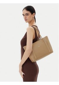 Calvin Klein Torebka Ck Linn Medium Shopper K60K613110 Beżowy. Kolor: beżowy. Materiał: skórzane #3