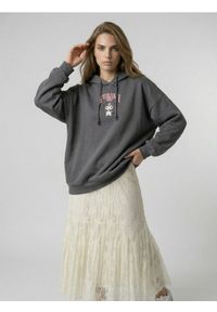 Sinsay - Bluza hoodie z nadrukiem Kuromi - szary. Kolor: szary. Wzór: nadruk #1