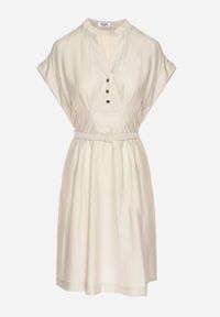 Born2be - Beżowa Sukienka z Wiskozy o Rozkloszowanym Kroju z Paskiem Sepina. Okazja: na co dzień. Typ kołnierza: dekolt w serek. Kolor: beżowy. Materiał: wiskoza. Długość rękawa: krótki rękaw. Wzór: aplikacja. Sezon: lato. Styl: klasyczny, casual, elegancki #2