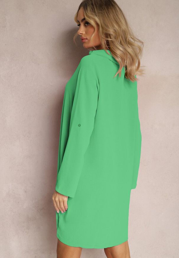 Renee - Zielona Rozkloszowana Sukienka Koszulowa Kloeria. Kolor: zielony. Długość rękawa: długi rękaw. Sezon: lato. Typ sukienki: koszulowe