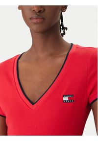 Tommy Jeans T-Shirt DW0DW22275 Czerwony Slim Fit. Kolor: czerwony. Materiał: bawełna #5