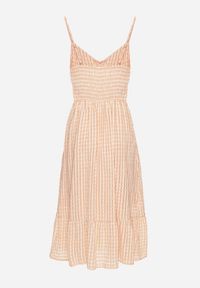 Born2be - Pomarańczowa Sukienka Rozkloszowana na Ramiączkach z Guzikami z Wiskozą Efrinelle. Okazja: na co dzień. Typ kołnierza: dekolt w kształcie V. Kolor: pomarańczowy. Materiał: wiskoza. Długość rękawa: na ramiączkach. Typ sukienki: rozkloszowane. Styl: casual, elegancki #3