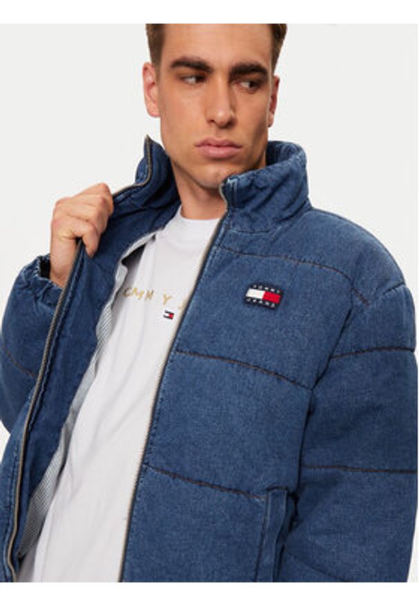 Tommy Jeans Kurtka zimowa DM0DM20438 Niebieski Regular Fit. Kolor: niebieski. Materiał: bawełna. Sezon: zima