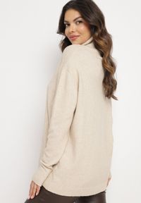 Born2be - Beżowy Sweter z Golfem i Dodatkiem Kaszmiru Rorizia. Okazja: na co dzień, do pracy. Typ kołnierza: golf. Kolor: beżowy. Długość: długie. Wzór: aplikacja. Materiał: kaszmir. Długość rękawa: długi rękaw. Sezon: zima, jesień. Styl: casual, klasyczny #4