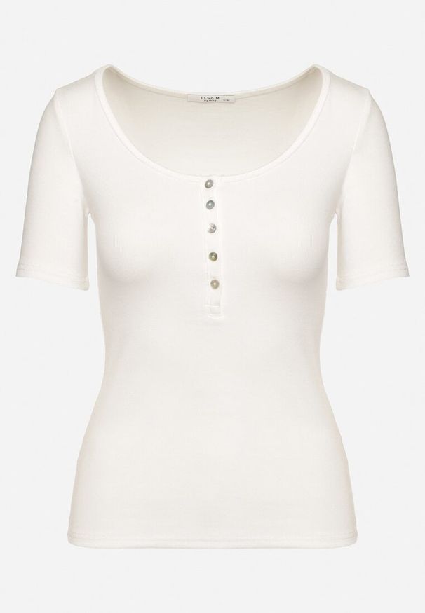 Born2be - Biały Prążkowany T-shirt z Bawełny Ozdobiony Guzikami Tasavia. Okazja: na co dzień. Kolor: biały. Materiał: prążkowany, bawełna. Wzór: aplikacja. Styl: casual, klasyczny