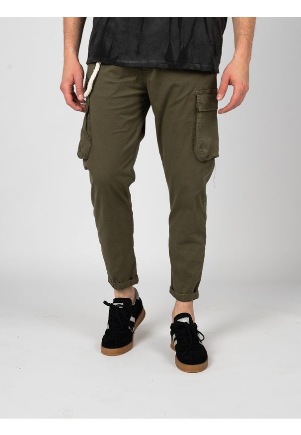 Xagon Man Spodnie | P25032CR4057 | Mężczyzna | Zielony. Okazja: na co dzień. Kolor: zielony. Materiał: bawełna, elastan. Styl: elegancki, casual