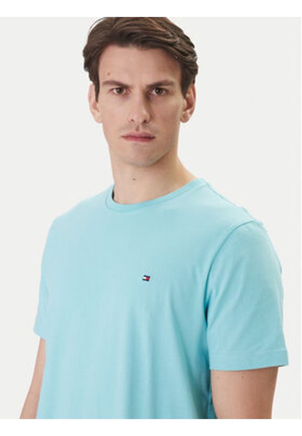 TOMMY HILFIGER - Tommy Hilfiger T-Shirt Ess Seasonal MW0MW39995 Turkusowy Regular Fit. Kolor: turkusowy. Materiał: bawełna
