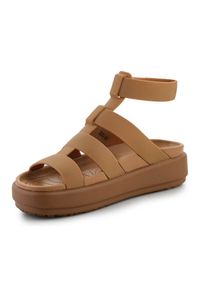 Sandały Crocs Brooklyn luxe Gladiator 209557-2U3 brązowe. Okazja: na co dzień. Zapięcie: pasek. Kolor: brązowy. Materiał: materiał. Wzór: paski. Styl: casual, elegancki #4