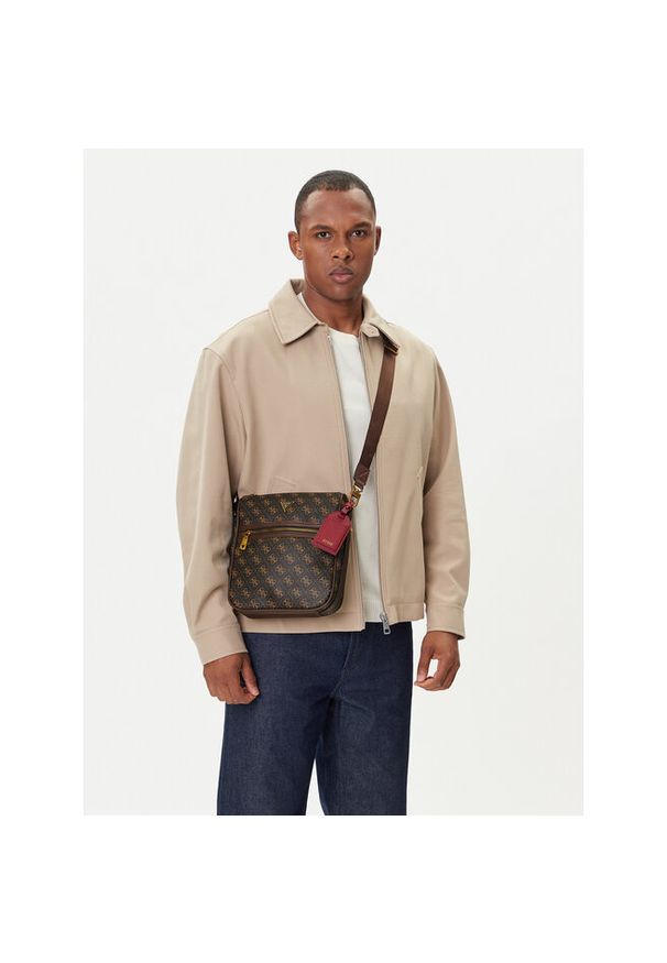 Saszetka Guess. Kolor: brązowy