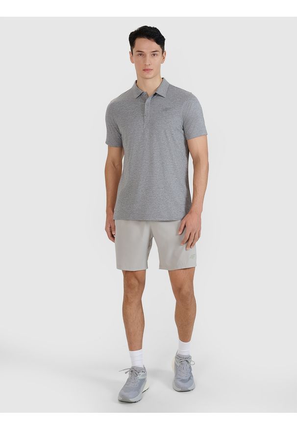 4f - 4F Koszulka polo regular szybkoschnąca męska - szara M. Okazja: na co dzień. Typ kołnierza: polo. Kolor: szary. Materiał: dzianina, elastan, włókno, syntetyk, materiał, jersey. Wzór: gładki, jednolity, ze splotem. Sezon: lato. Styl: casual, klasyczny, sportowy