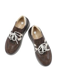 Sneakersy damskie Armodo, na wysokiej platformie i sznurowane z wygodnymi wkładkami, czekolada, N1068S10. Zapięcie: pasek. Kolor: brązowy. Materiał: zamsz, skóra, jeans. Obcas: na platformie. Styl: sportowy, retro #7