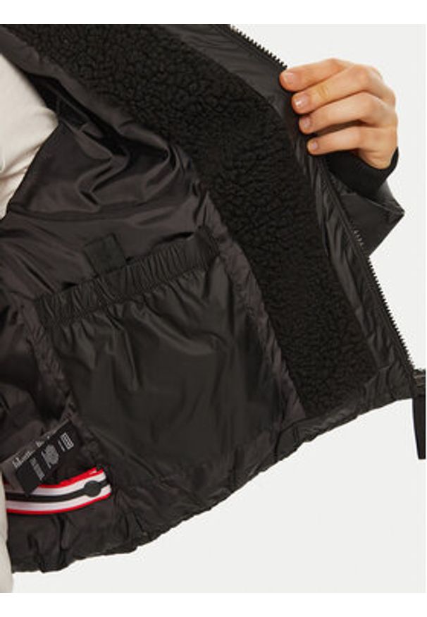 Hunter Kurtka zimowa Edine HARW1416242 Czarny Regular Fit. Kolor: czarny. Materiał: syntetyk. Sezon: zima