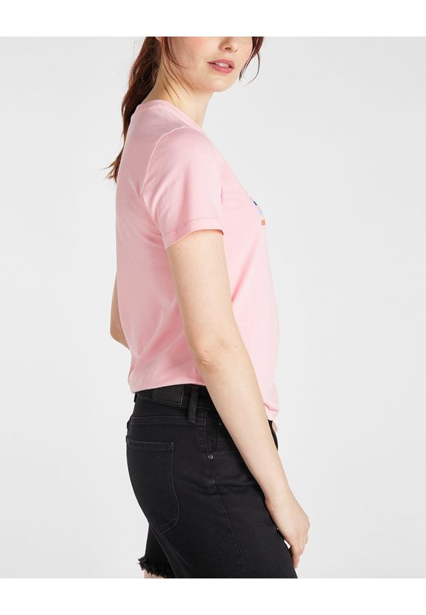 Lee - T-SHIRT DAMSKI LEE ESSENTIAL SLIM TEE SLIM FIT LA PINK L41HEPNL 112108965