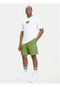 Adidas - adidas Szorty sportowe Trefoil Essentials KA8540 Zielony Loose Fit. Kolor: zielony. Materiał: syntetyk. Styl: sportowy