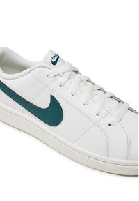 Nike Sneakersy Court Royale 2 CQ9246 105 Biały. Kolor: biały. Materiał: skóra. Model: Nike Court #4