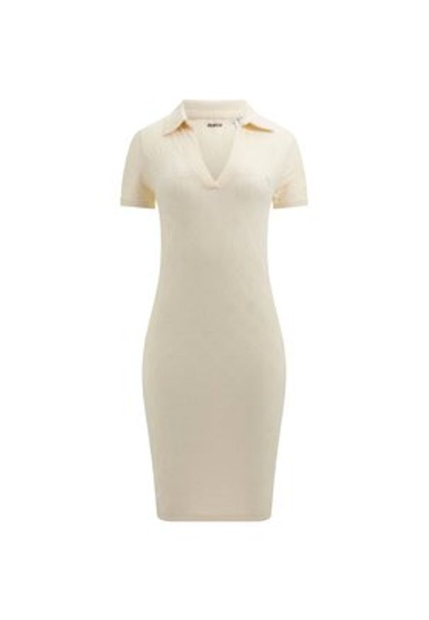 Guess Sukienka 176835 Biały Classic Fit. Kolor: biały