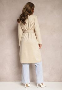 Renee - Beżowy Płaszcz Dwurzędowy z Ekozamszu Wiązany w Talii Faira. Kolor: beżowy. Styl: elegancki #3
