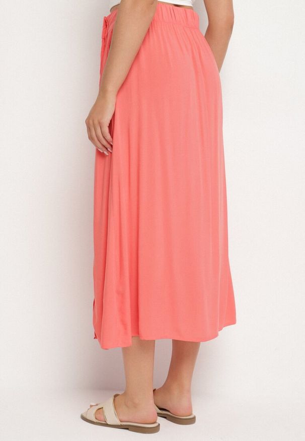 Born2be - Pomarańczowa Spódnica z Wiskozy o Rozkloszowanym Kroju Galinelle. Okazja: na co dzień. Kolor: pomarańczowy. Materiał: wiskoza. Styl: elegancki, casual