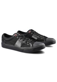 Trampki damskie Cross Jeans, z materiału tekstylnego o wzmocnionej strukturze z klasycznym sznurowaniem gumowym noskiem oraz płaską podeszwą, czarne,. Okazja: na co dzień. Kolor: czarny. Materiał: materiał, guma. Szerokość cholewki: normalna. Obcas: na płaskiej podeszwie. Styl: klasyczny #2