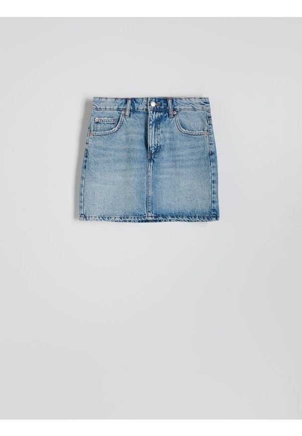 Reserved - Jeansowa spódnica mini - niebieski. Kolor: niebieski. Materiał: jeans
